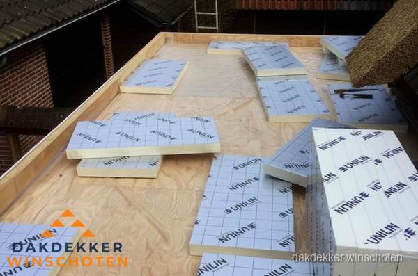 PIR isolatieplaten leggen op plat dak in Winschoten PIR isolatieplaten leggen op plat dak in Winschoten